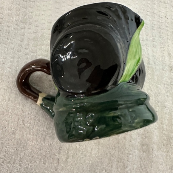 Royal Doulton, vintage 1940’s - 1950’s, miniature porcelain Toby Jug - Picture 5 of 8